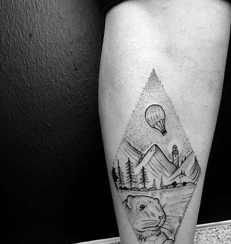 小腿水獭山纹身图案