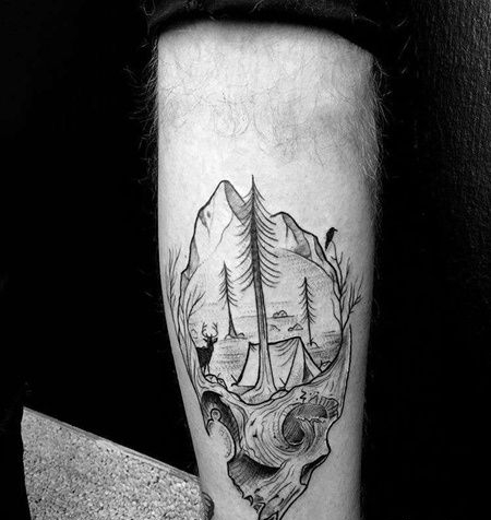 线条小腿骷髅山纹身图案