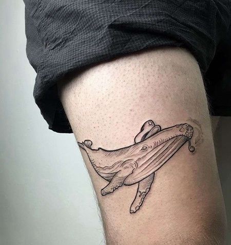 线条大腿鲸鱼纹身图案