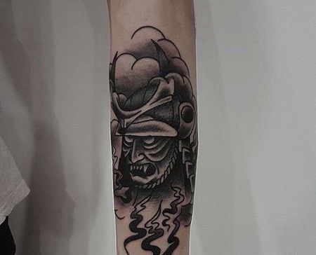 Old School小臂鬼武士纹身图案