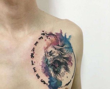 水彩前胸狮子纹身图案