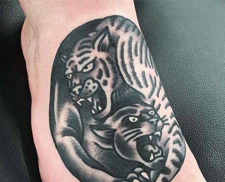 Old School脚背黑豹老虎纹身图案