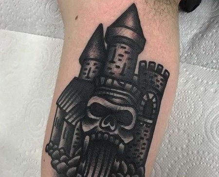Old School大臂城堡纹身图案