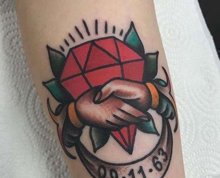 Old School小臂手宝石纹身图案