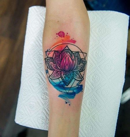 水彩小臂繁花纹身图案