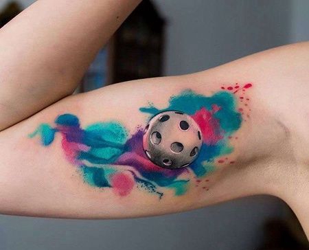 水彩大臂口塞纹身图案