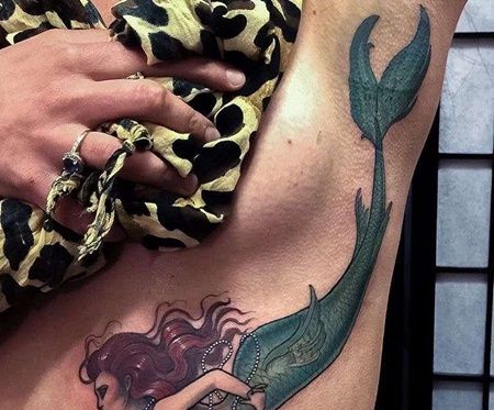 New School胸下美人鱼纹身图案