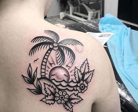 Old School后背椰子树纹身图案