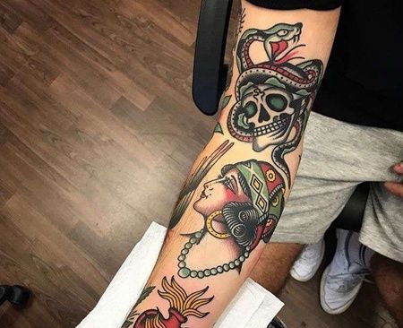 Old School胳膊骷髅女人心纹身图案