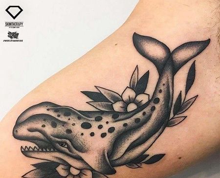 Old School大臂鲸鱼纹身图案