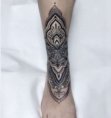 几何脚踝繁花纹身图案