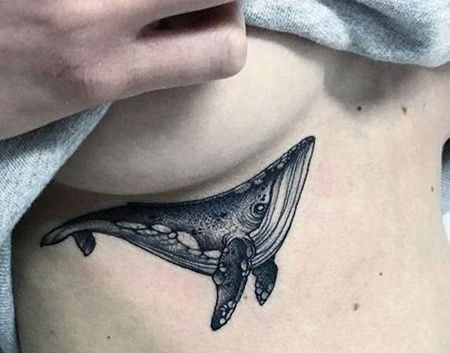 点刺胸下鲸鱼纹身图案