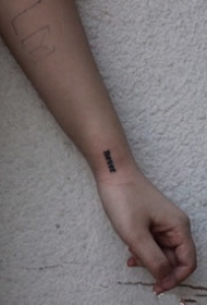 一组小清新极简纹身图案欣赏