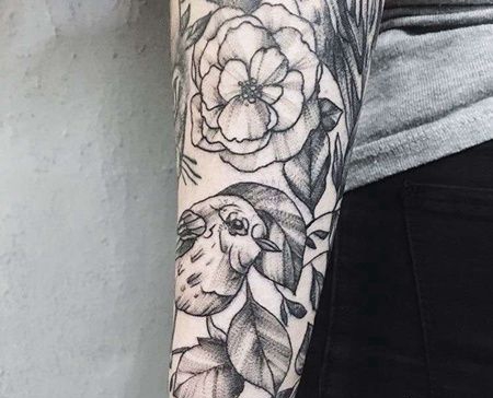 点线小臂花卉鸟纹身图案