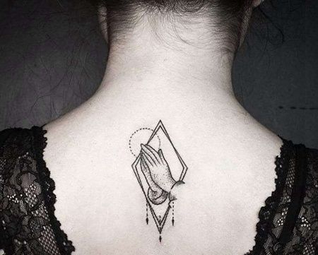 几何后背手纹身图案