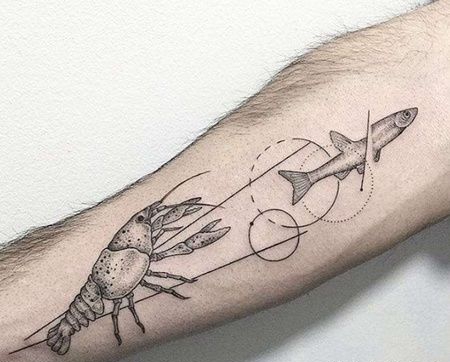 点线小臂龙虾纹身图案