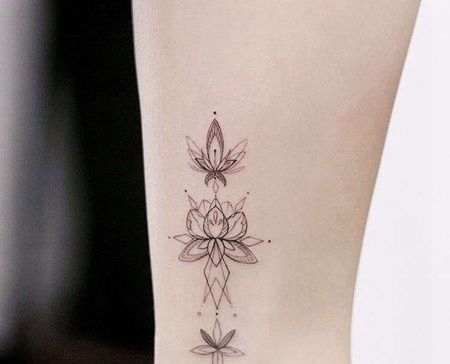 线条小腿几何花卉纹身图案