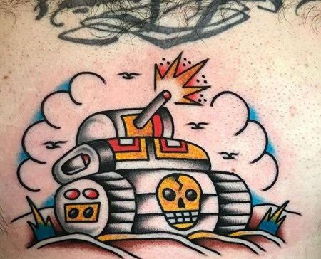 Old School大腿坦克纹身图案