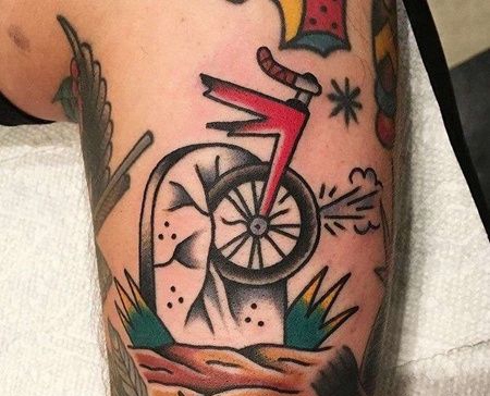 Old School大臂自行车纹身图案