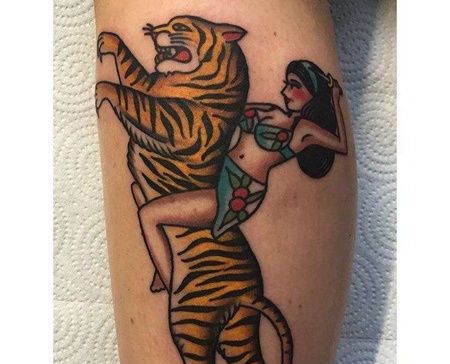 Old School小腿老虎女人纹身图案