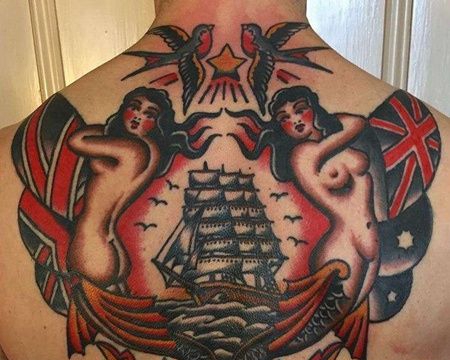 Old School后背帆船美人鱼纹身图案