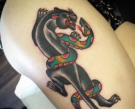 Old School大腿黑豹蛇纹身图案