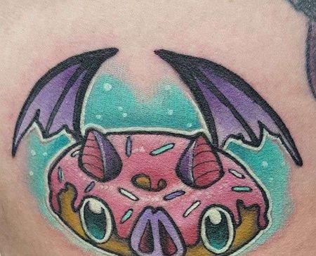 New School大臂甜甜圈纹身图案