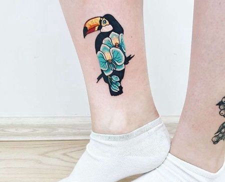 小清新小腿企鹅纹身图案