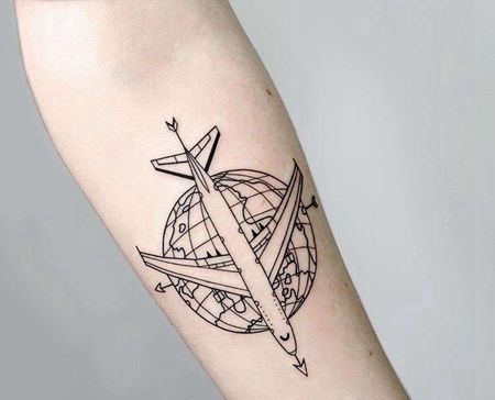 线条小臂飞机纹身图案