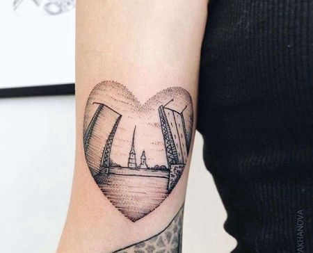 点线小臂心纹身图案