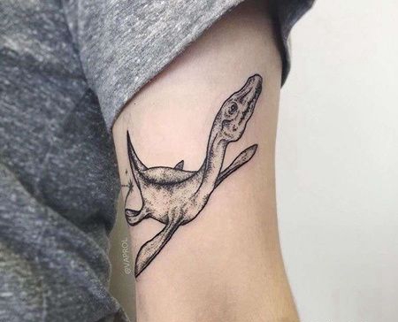 点刺大臂恐龙纹身图案