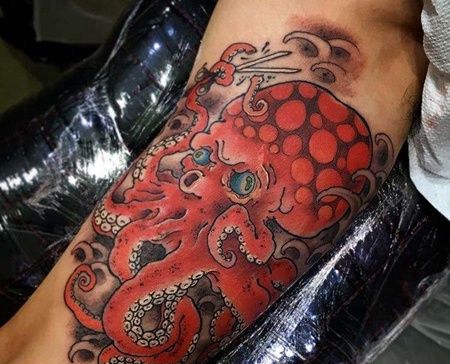 日式大臂章鱼纹身图案