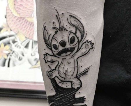 点线小臂史迪仔纹身图案