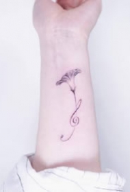 一组小清新简易女生纹身图案