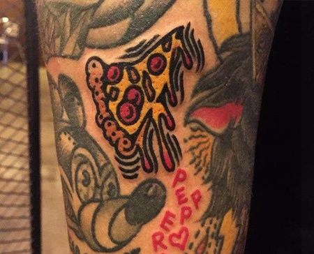 Old School小腿披萨纹身图案