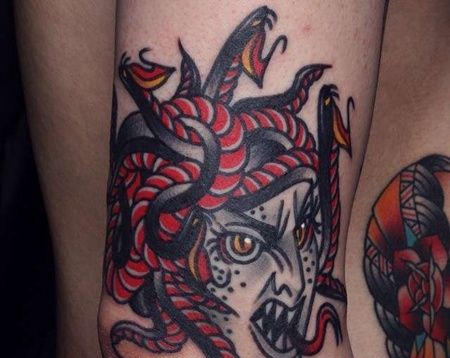 Old School大臂美杜莎纹身图案