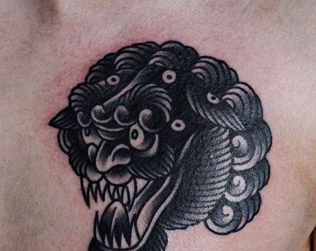 Old School前胸唐狮纹身图案