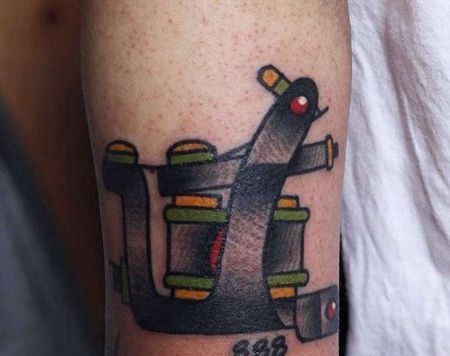 Old School大臂纹身机纹身图案