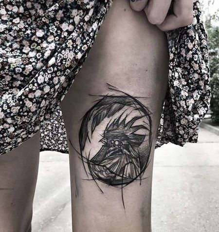 线条大腿公鸡纹身图案
