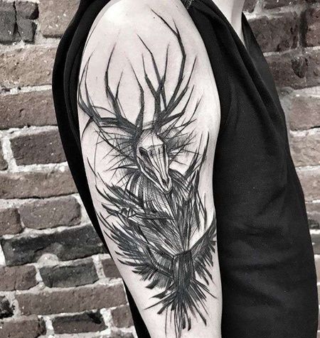 线条大臂骷髅纹身图案