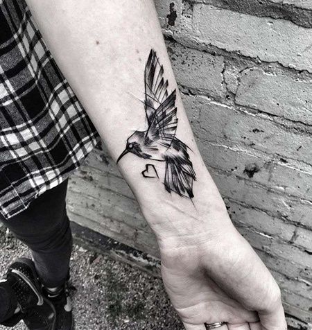 线条小腿鸟纹身图案