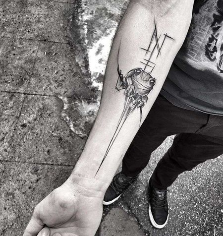 线条小臂青蛙纹身图案