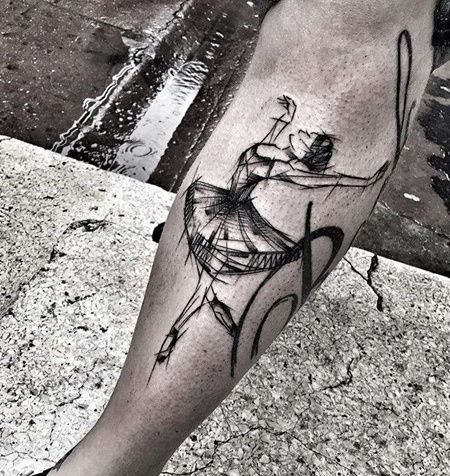 线条小腿舞女纹身图案