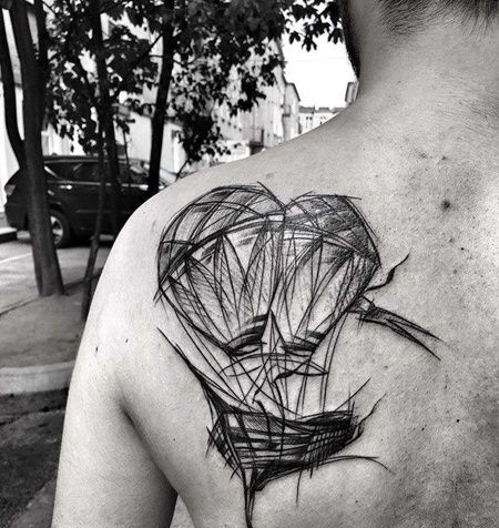 线条后背热气球纹身图案