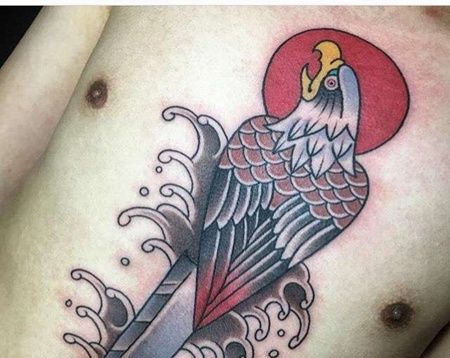 Old School前胸腹部老鹰纹身图案