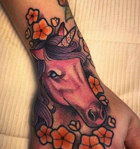 New School手背独角兽纹身图案