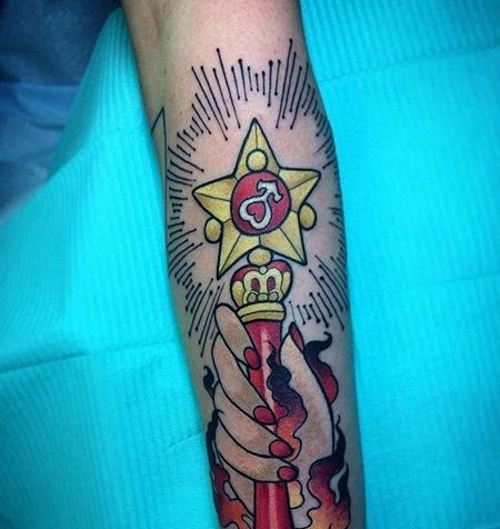 New School小臂魔法棒纹身图案