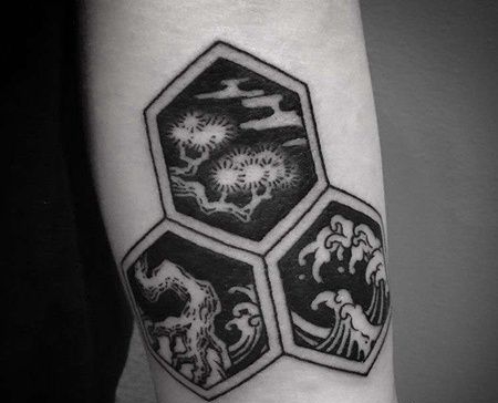 大臂海浪纹身图案