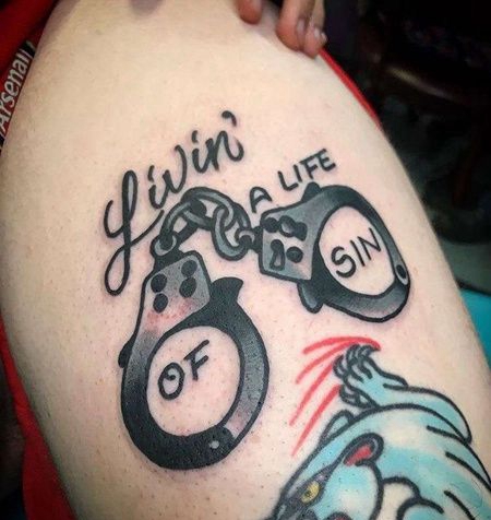 Old School大臂手铐纹身图案