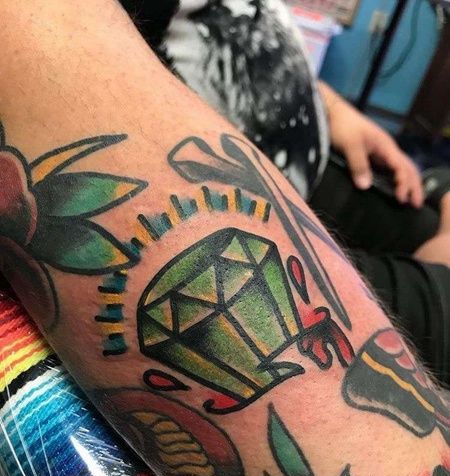 Old School小腿钻石纹身图案